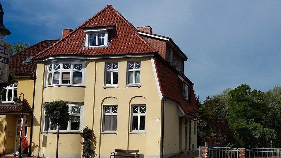 Erdgeschoßwohnung Zarrentin am Schaalsee - 3 Zimmer, 100 m&sup2;, 750&euro; | Angebot:26221531