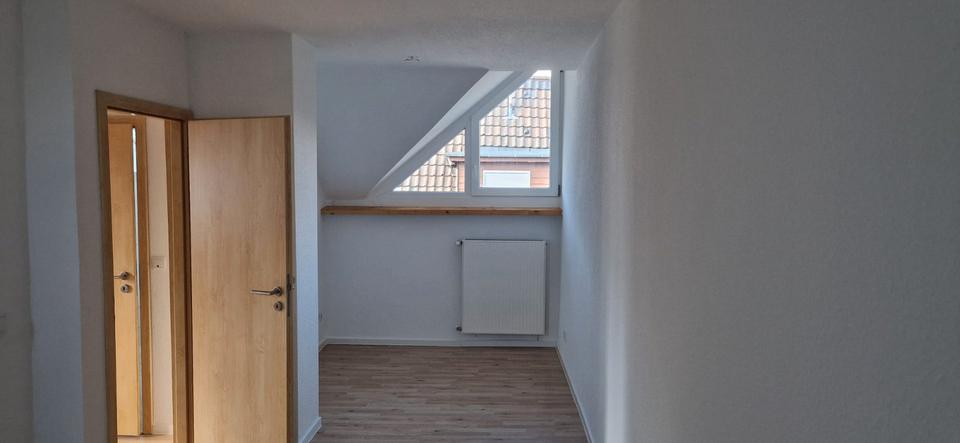 Etagenwohnung Koblenz Karthause - 3.5 Zimmer, 100 m&sup2;, 1.295&euro; | Angebot:26635141