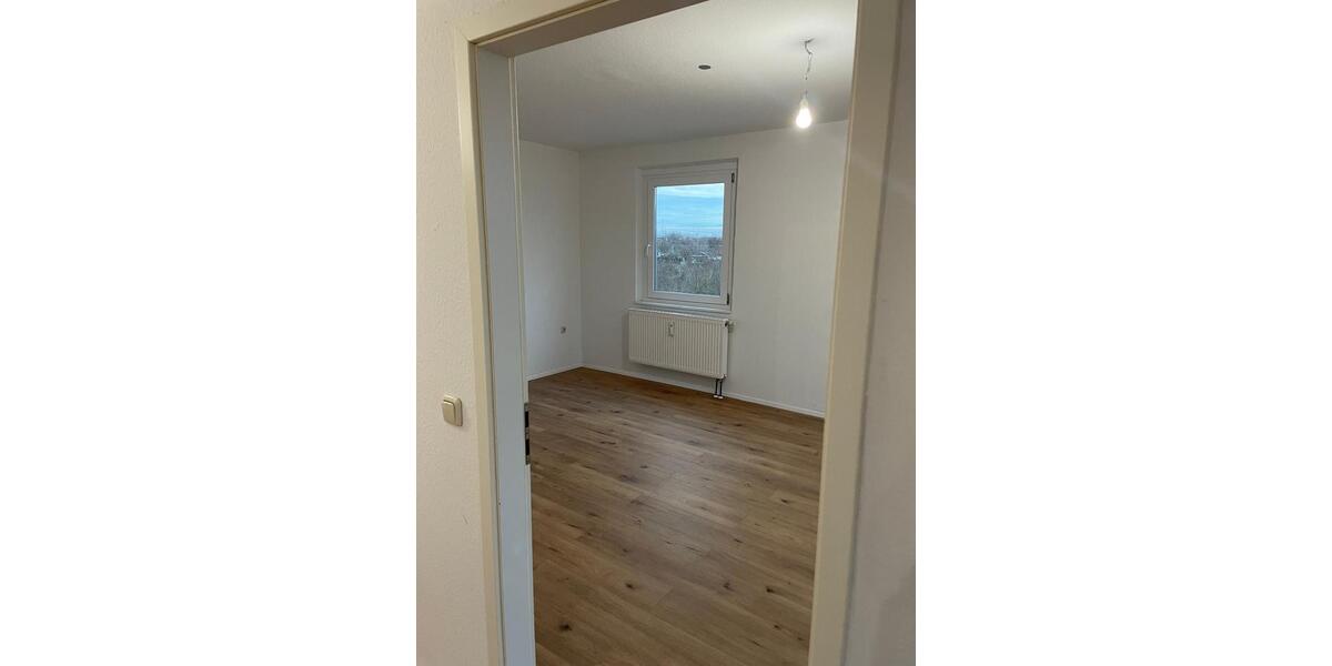 Etagenwohnung Apolda - 2 Zimmer, 75 m&sup2;, 545&euro; | Angebot:26575965