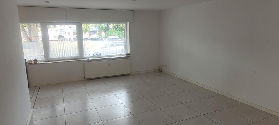 Erdgeschoßwohnung Moers - 3 Zimmer, 74 m&sup2;, 740&euro; | Angebot:27608819