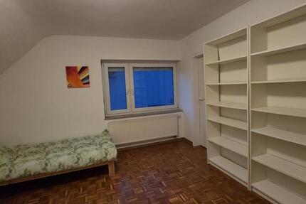 Zimmer mit Wlan, Teilung von Küche und DuscheWC, Waschmaschine, Garten und Terrasse 1 zimmer