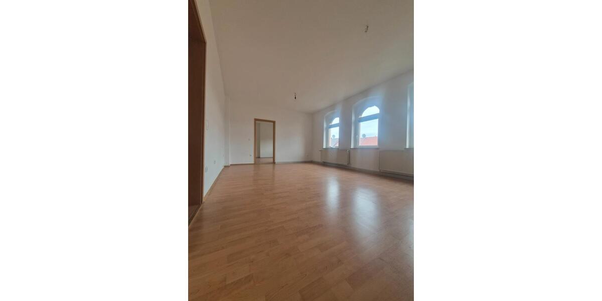 Dachgeschoßwohnung Grimma - 3 Zimmer, 76 m&sup2;, 490&euro; | Angebot:27571465