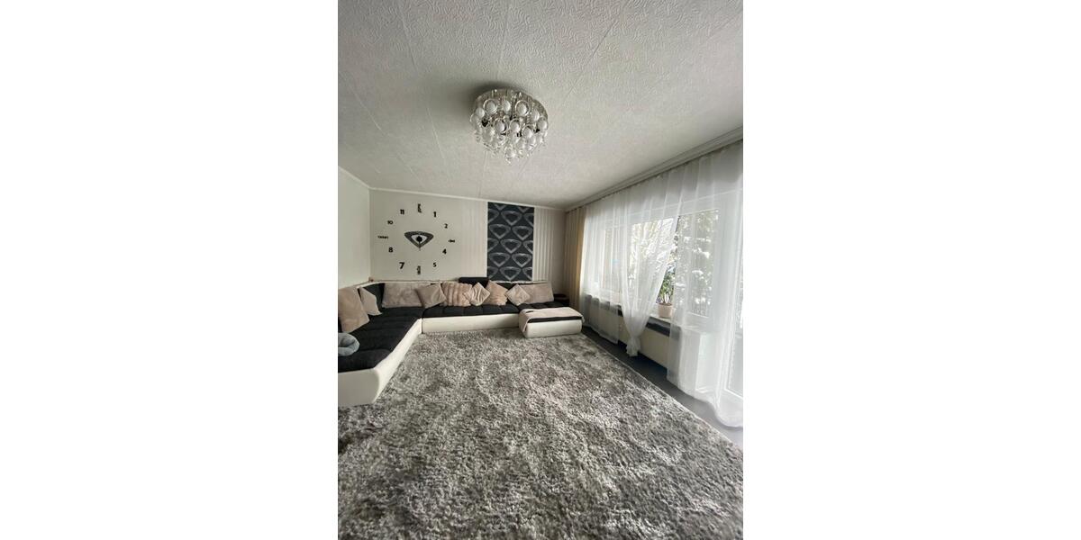 Etagenwohnung Espelkamp - 5 Zimmer, 137 m&sup2;, 930&euro; | Angebot:25052179