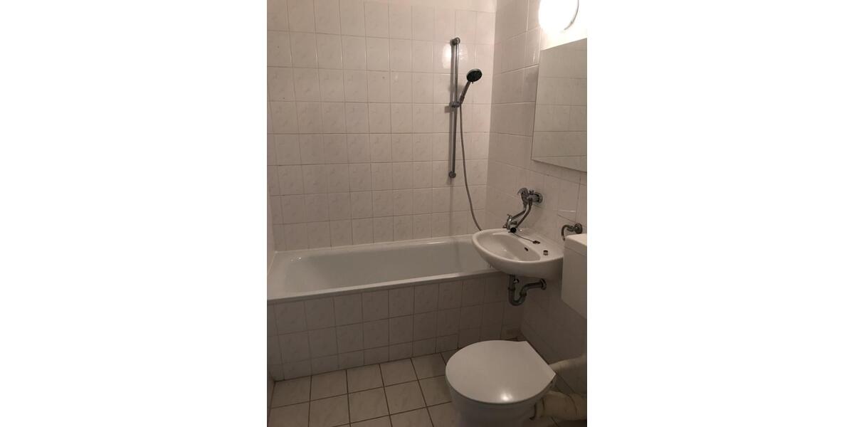 Etagenwohnung Neubrandenburg - 3 Zimmer, 62 m&sup2;, 363&euro; | Angebot:22082986