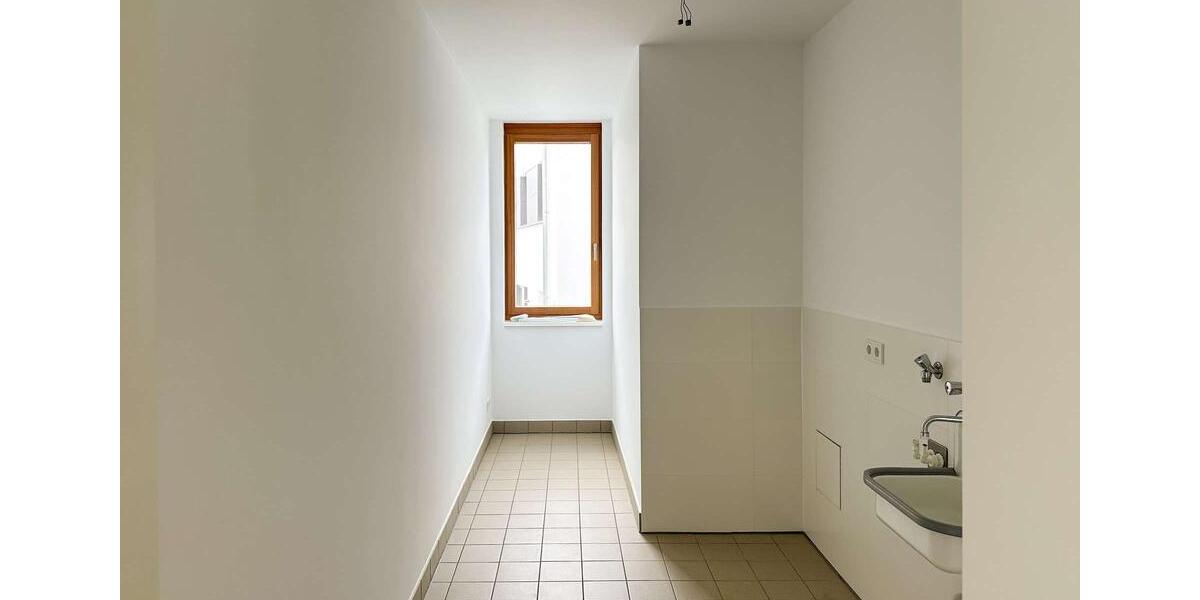 Einfamilienhaus Zwenkau - 6 Zimmer, 257 m&sup2;, 3.000&euro; | Angebot:24474777