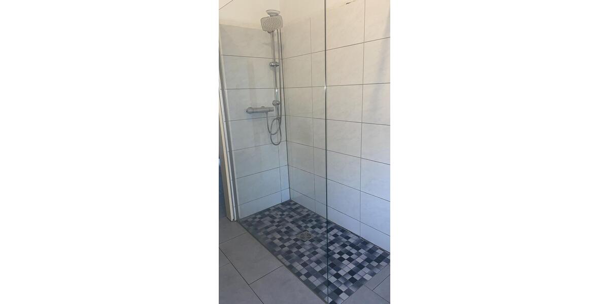 Erdgeschoßwohnung Burgwedel - 3 Zimmer, 120 m&sup2;, 900&euro; | Angebot:26580581