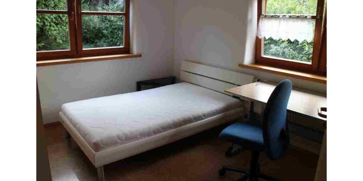 Schönes helles WG Zimmer 1 zimmer