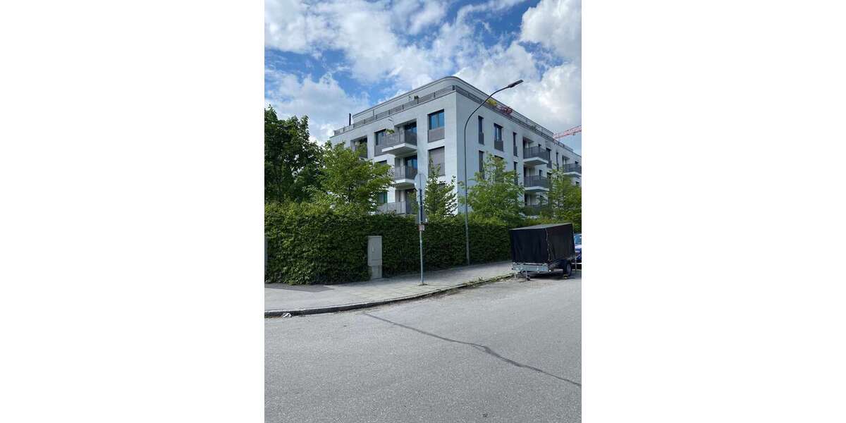 Etagenwohnung München Pasing - 2 Zimmer, 81 m&sup2;, 1.800&euro; | Angebot:27226699