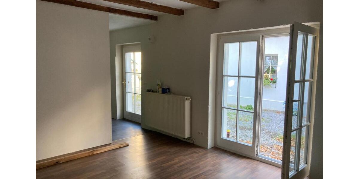 charmantes Haus mit 2 Zi.-Whg.118qm mit Galerie + Deckenbalken 2 zimmer