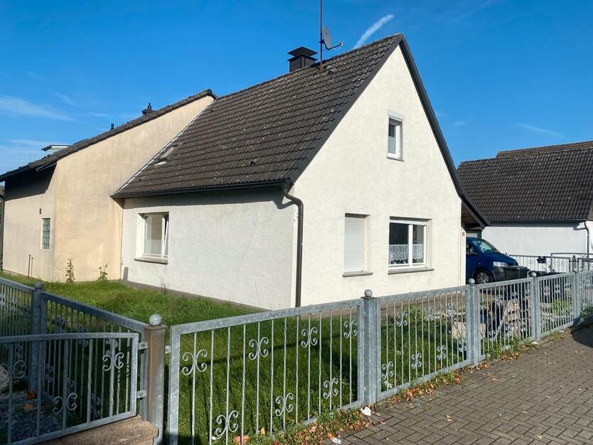 2 Zimmer in 3 er WG