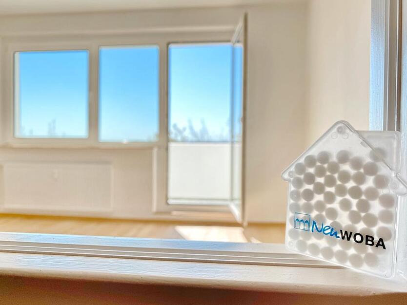 ... perfekt ... Balkon und schöne Wohnküche mit Fenster! ... zimmer