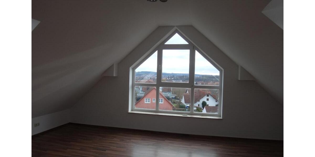 Etagenwohnung Bad Neustadt an der Saale - 5 Zimmer, 110 m&sup2;, 1.000&euro; | Angebot:22054969