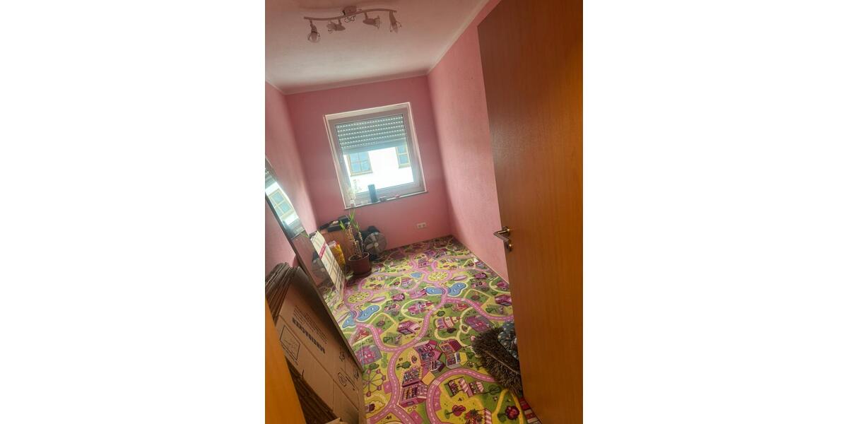 Etagenwohnung Sinzing - 3 Zimmer, 70 m&sup2;, 950&euro; | Angebot:26567526