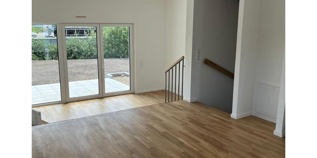 Reihenhaus Bad Säckingen - 5.5 Zimmer, 150 m&sup2;, 2.300&euro; | Angebot:25792356