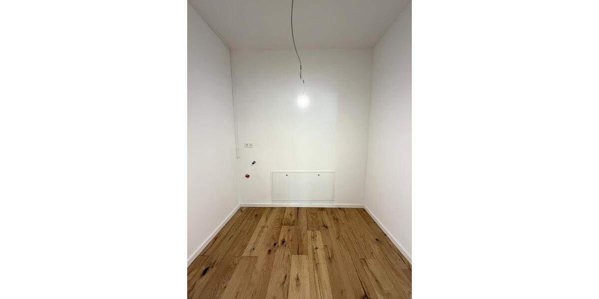 Erdgeschoßwohnung Sindelfingen - 2 Zimmer, 89 m&sup2;, 1.180&euro; | Angebot:26532469