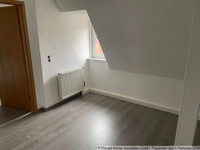 2,5 Raumwohnung im Dachgeschoss in FH-Nähe -Leipziger Straße 3 zimmer
