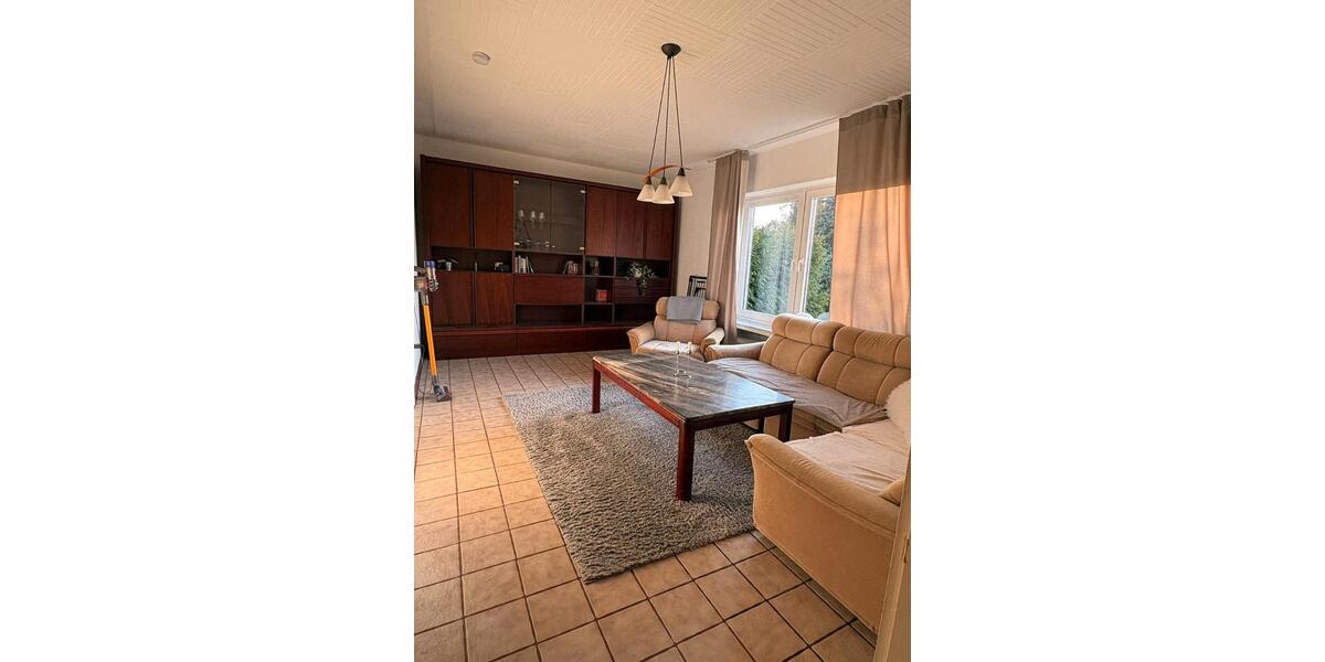 Etagenwohnung Unna - 2 Zimmer, 44 m&sup2;, 280&euro; | Angebot:25974601