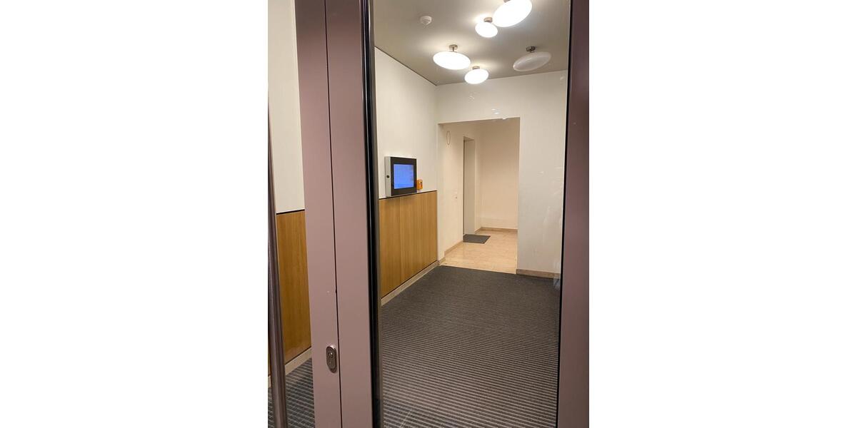 Erdgeschoßwohnung Berlin Mitte - 2 Zimmer, 64 m&sup2;, 1.690&euro; | Angebot:25355192