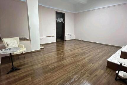 Zu Vermieten für Nageldiesigner zimmer