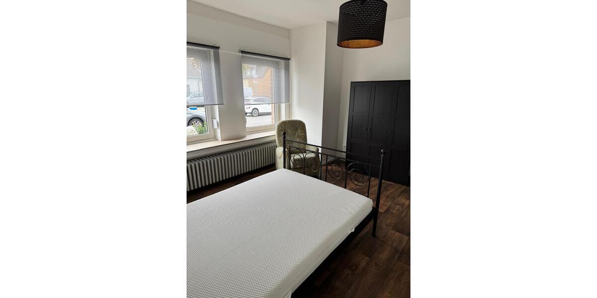 WG-Zimmer 5er WG möbliert 5 zimmer