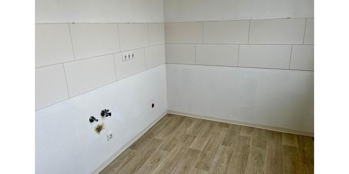 Etagenwohnung Oelsnitz (Vogtland) - 4 Zimmer, 96 m&sup2;, 530&euro; | Angebot:23863355