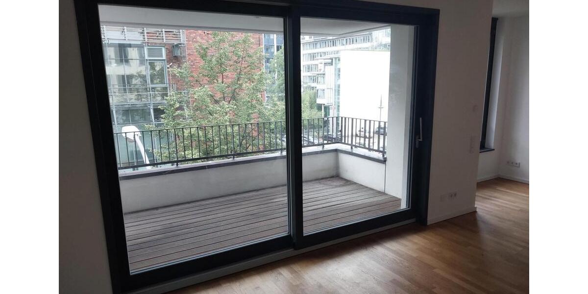 Einfamilienhaus Berlin Mitte - 3 Zimmer, 119 m&sup2;, 2.850&euro; | Angebot:26050420