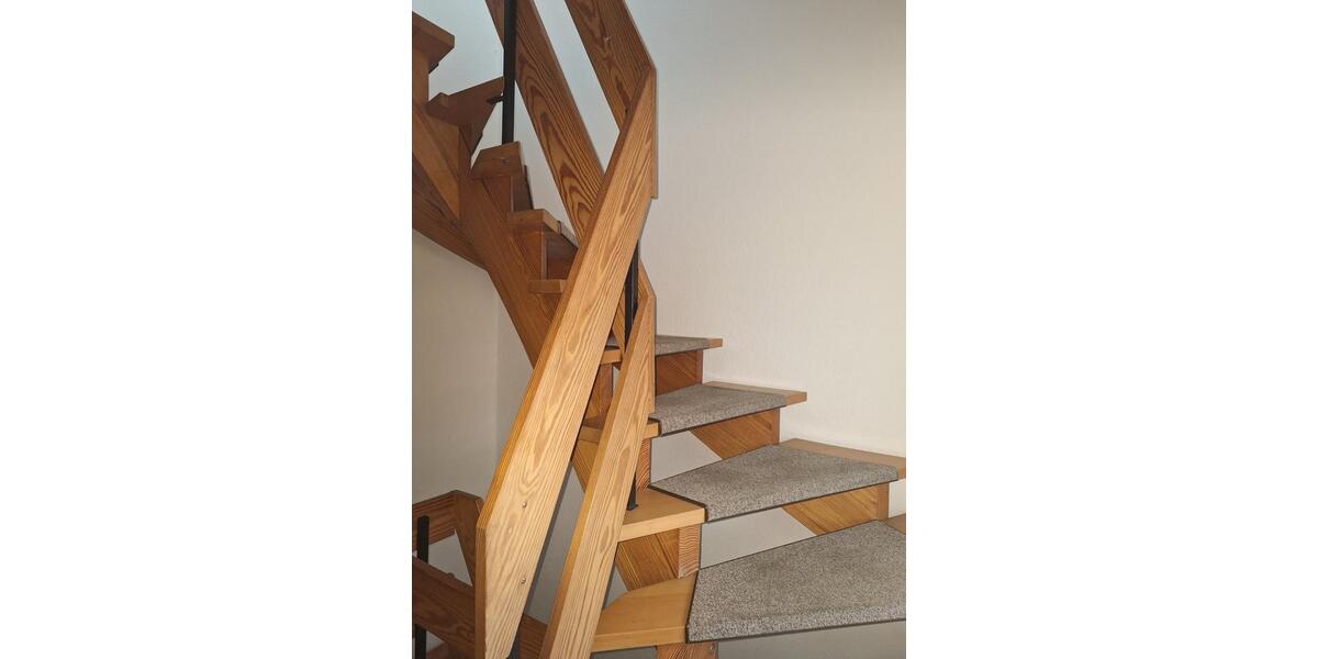 Dachgeschoßwohnung Göttingen Oststadt - 4 Zimmer, 78 m&sup2;, 1.100&euro; | Angebot:25831597