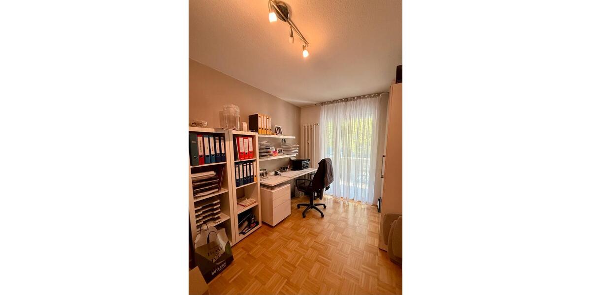 Wohnen auf Zeit Karlsruhe Beiertheim-Bulach - 4 Zimmer, 107 m&sup2;, 2.400&euro; | Angebot:26237687