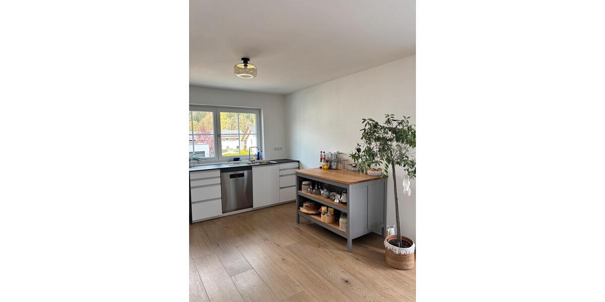 Etagenwohnung Bruckberg - 2.5 Zimmer, 82 m&sup2;, 1.050&euro; | Angebot:26256518