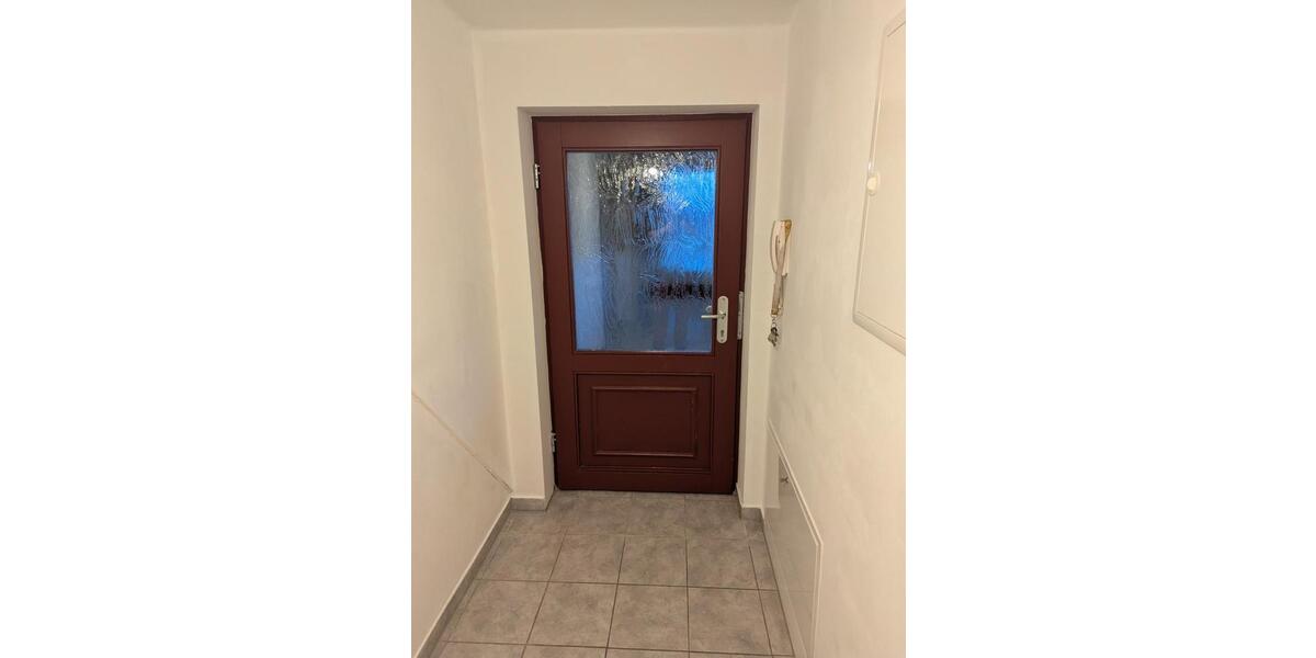 Dachgeschoßwohnung Ballenstedt - 3 Zimmer, 67 m&sup2;, 402&euro; | Angebot:26086108
