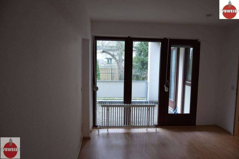 Grandiose Wohnung mit 2 Zimmern, 2 Terrassen, Duschbad und Einbauküche