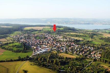 MIETKAUF MÖGLICH: Idyllisch im Grünen am Ortsrand: Großzügige 4-Zimmerwohnung mit großem Balkon in Konstanz-Dettingen I 95-145m2 zimmer