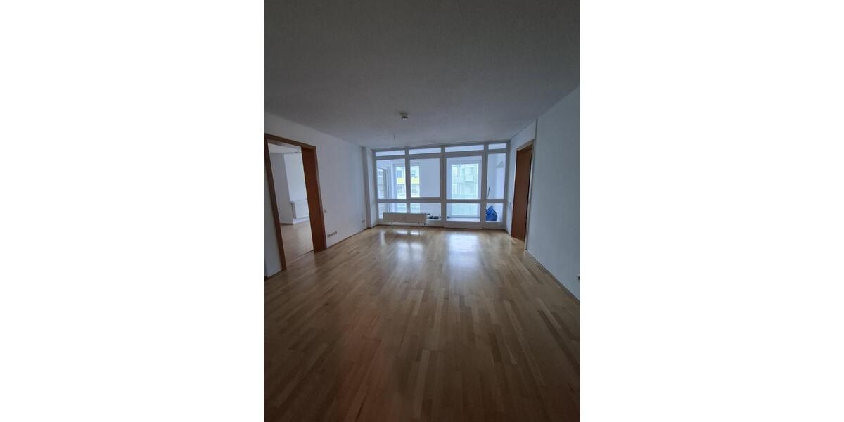 Etagenwohnung Waldmünchen - 3 Zimmer, 70 m&sup2;, 590&euro; | Angebot:25852643