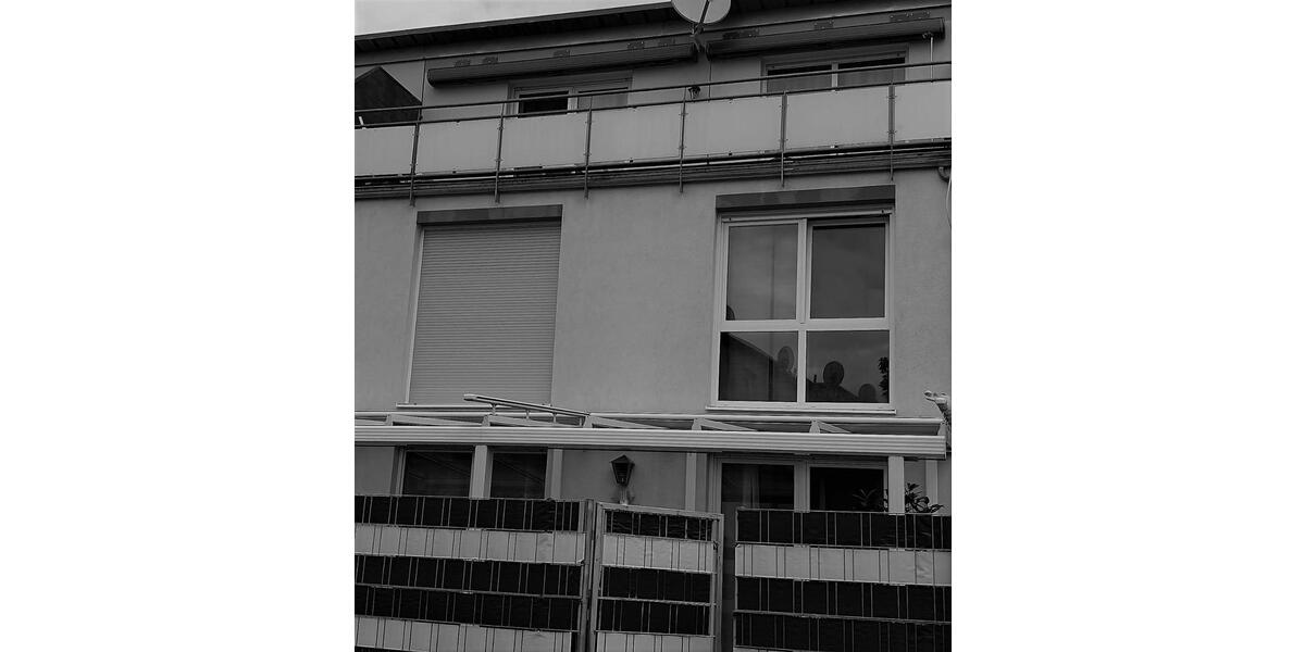 ZUR MIETE: Gepflegtes Reihenmittelhaus mit 4,5 Zimmern-Zirndorf 4.5 zimmer