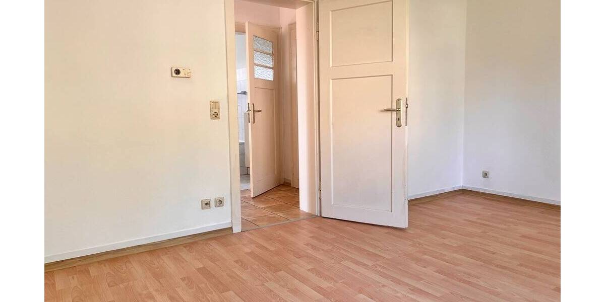 Etagenwohnung Plauen Reusa - 3 Zimmer, 64 m&sup2;, 354&euro; | Angebot:26388916