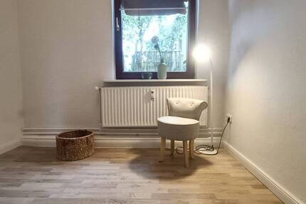 Gewerbefläche mit Büro und Lagerhalle inklusive Hochregalen - perfekt für E-Commerce zimmer