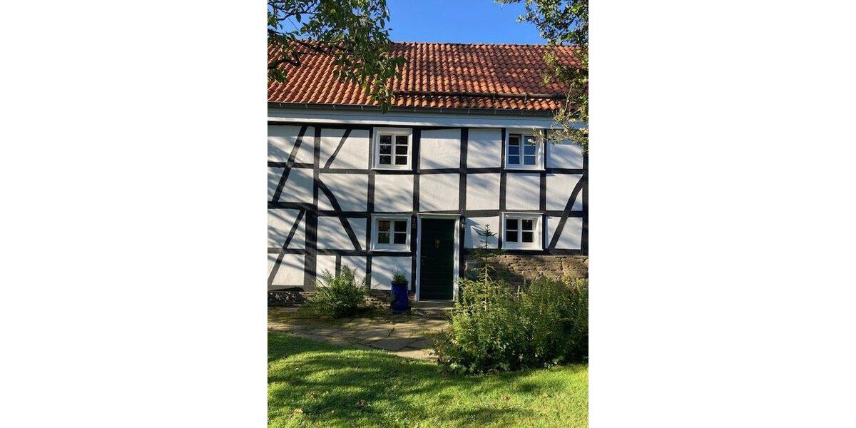 Einfamilienhaus Overath - 5 Zimmer, 190 m&sup2;, 1.980&euro; | Angebot:25993243