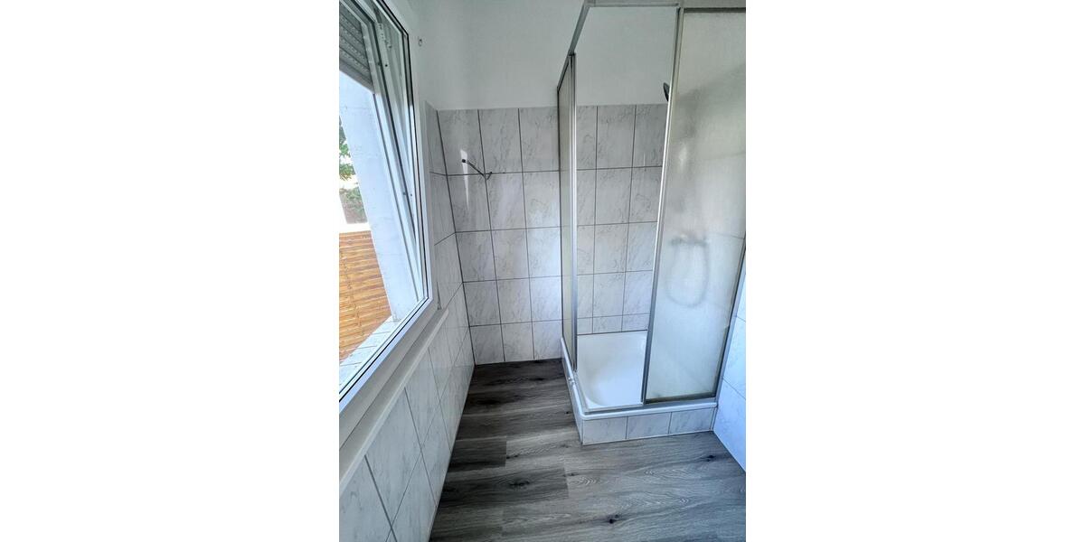 Wohnen auf Zeit Hamm - 7 Zimmer, 120 m&sup2;, 350&euro; | Angebot:26582812