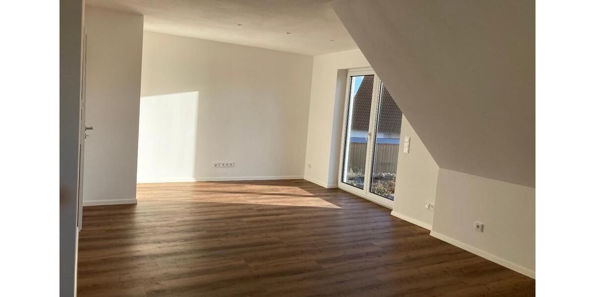 Dachgeschoßwohnung Neusitz - 2.5 Zimmer, 60 m&sup2;, 720&euro; | Angebot:25416895