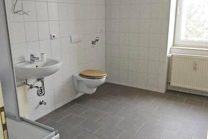 Wohnung Eisleben (Lutherstadt) - 2 Zimmer, 70 m&sup2;, 420&euro; | Angebot:24816331