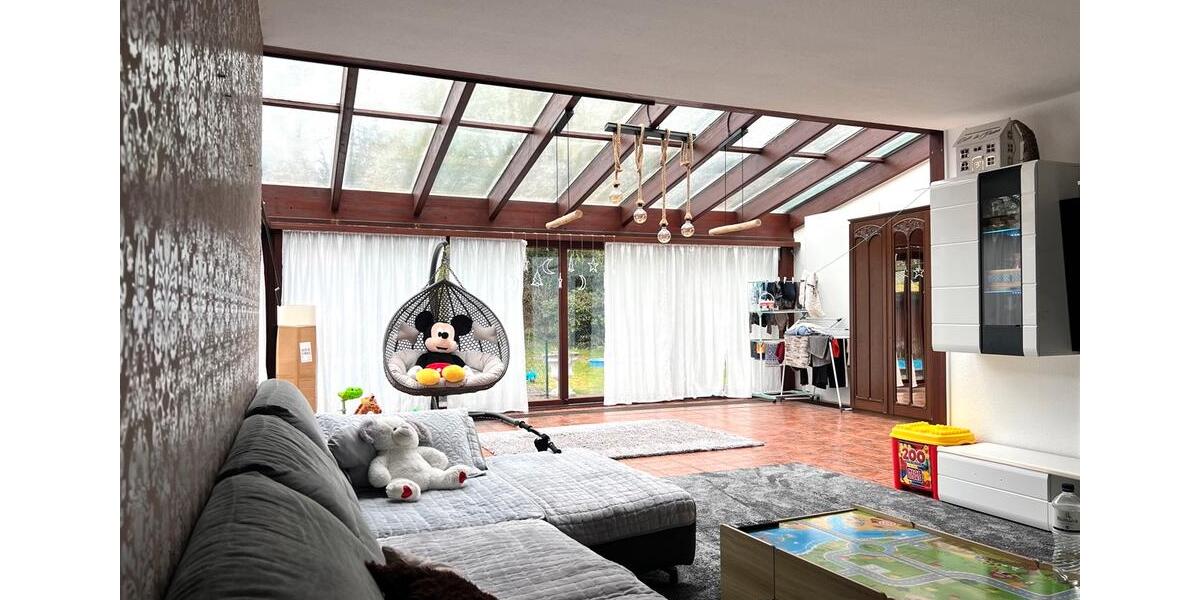 Bungalow Quickborn - 5 Zimmer, 185 m&sup2;, 1.750&euro; | Angebot:26037278