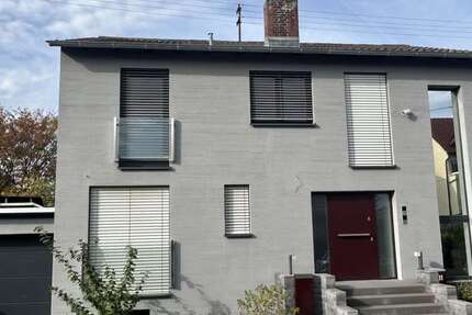 Haus Dreieich - 4 Zimmer, 168 m&sup2;, 3.900&euro; | Angebot:27661335