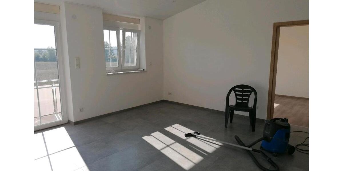 Etagenwohnung Loiching - 3 Zimmer, 75 m&sup2;, 1.250&euro; | Angebot:25542951