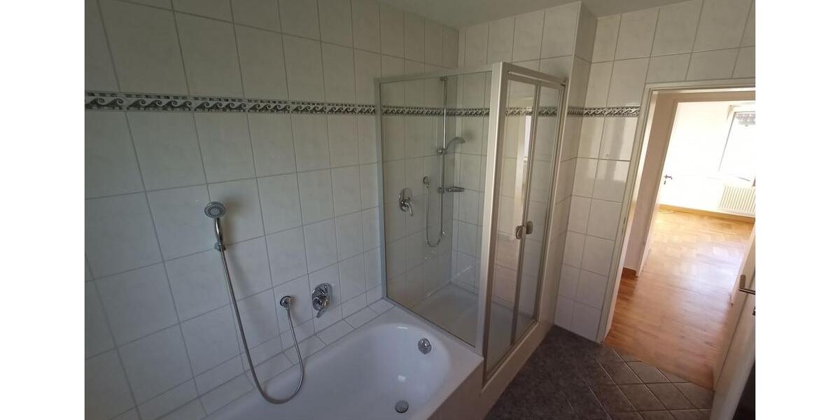 Etagenwohnung Bad Kissingen - 3 Zimmer, 80 m&sup2;, 630&euro; | Angebot:26512239