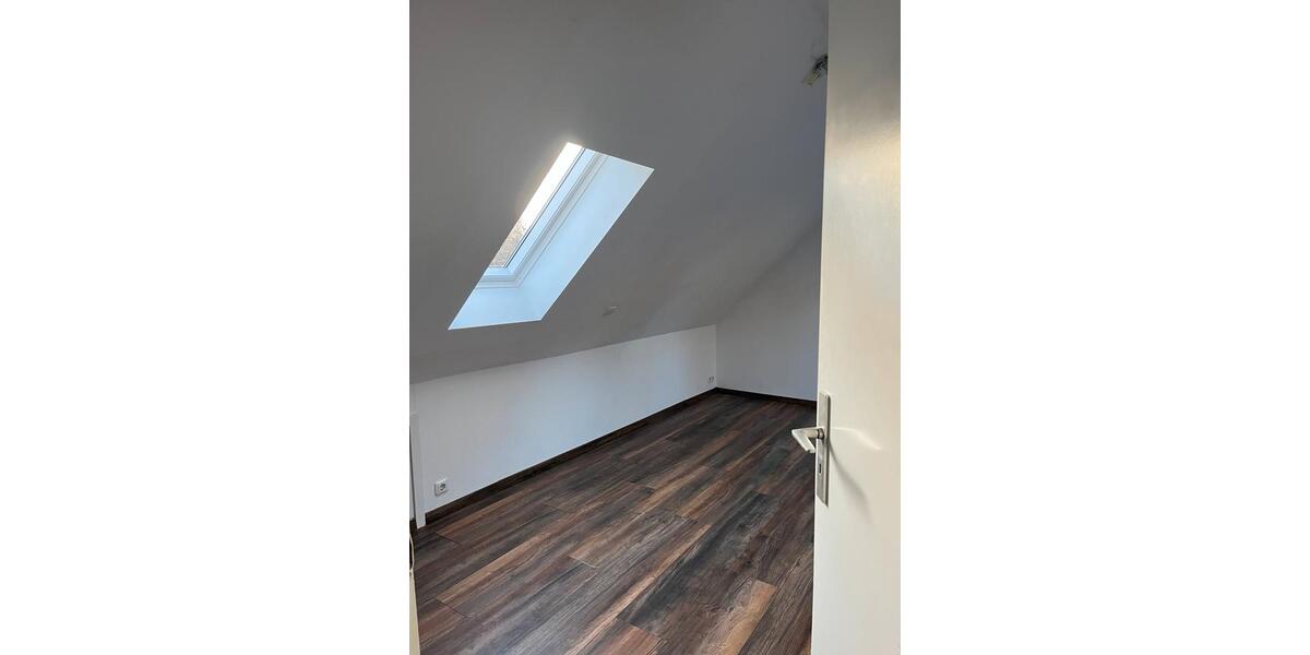 Maisonettenwohnung Bordesholm - 6.5 Zimmer, 160 m&sup2;, 1.600&euro; | Angebot:26503262