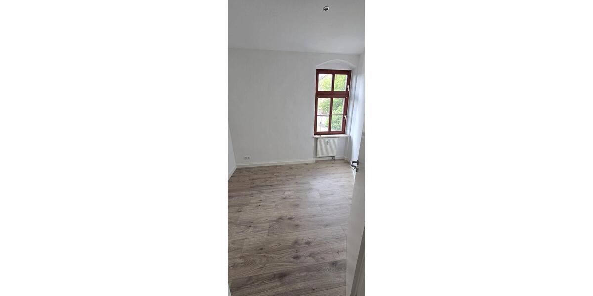 Etagenwohnung Lengenfeld - 2 Zimmer, 48 m&sup2;, 312&euro; | Angebot:26662899