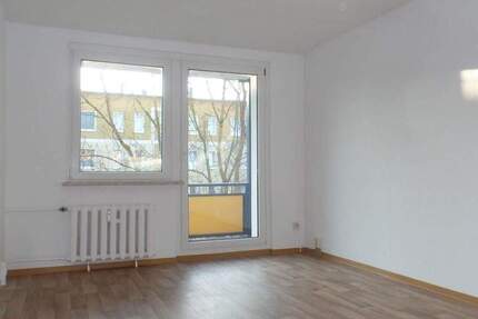 Wohnung Bernburg (Saale) Bernburg - 3 Zimmer, 60 m&sup2;, 339&euro; | Angebot:25265895