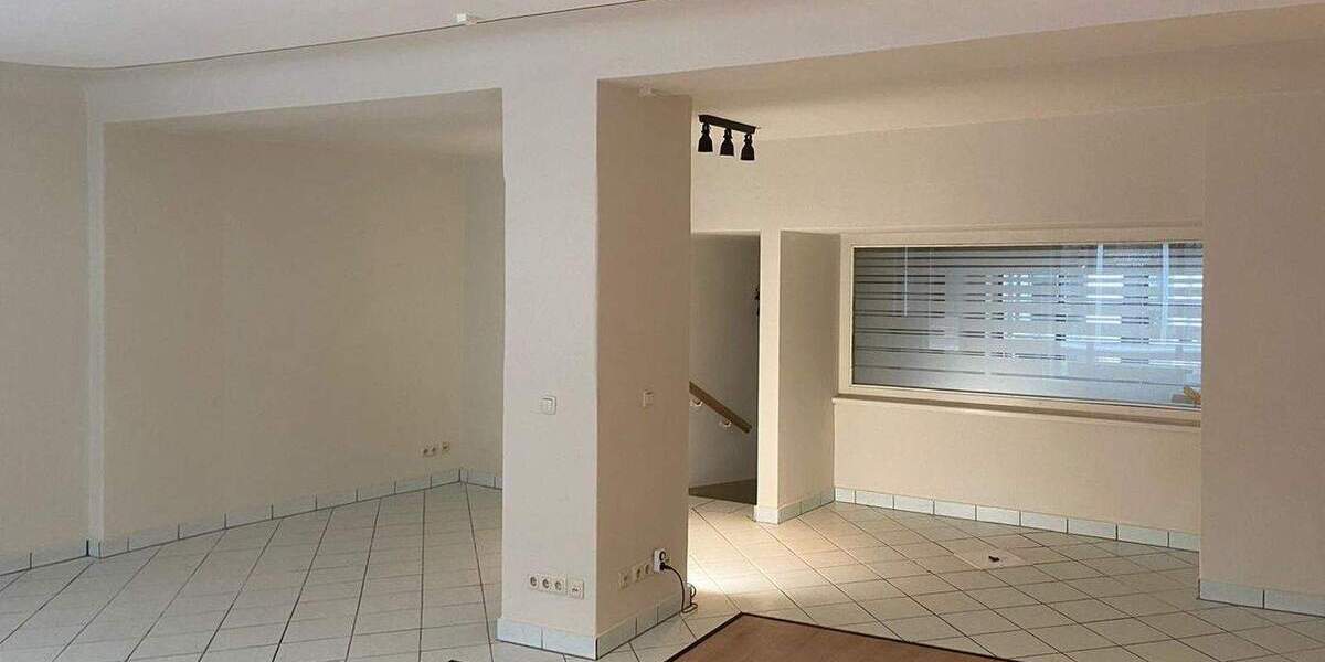 Gewerbeobjekt Naumburg (Saale) Naumburg - 3 Zimmer, 119 m&sup2;, 650&euro; | Angebot:25836713