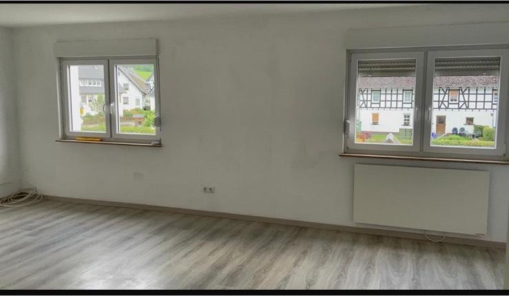 Etagenwohnung Bad Berleburg - 2.5 Zimmer, 75 m&sup2;, 425&euro; | Angebot:26023944