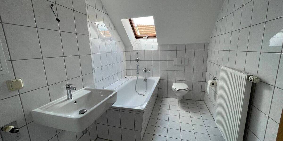 Etagenwohnung Schmalkalden - 3 Zimmer, 97 m&sup2;, 775&euro; | Angebot:26816557